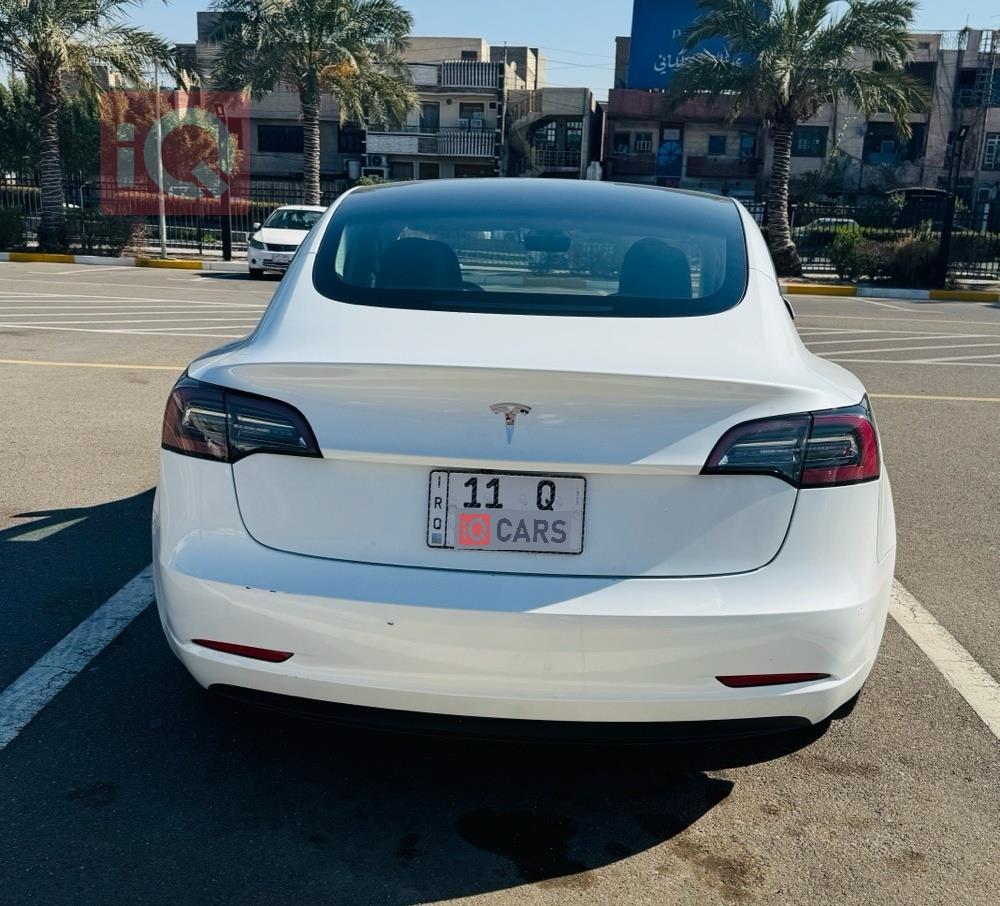 تسلا موديل 3